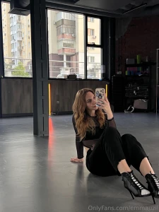 When i dance i get pleasure because at this moment i feel light