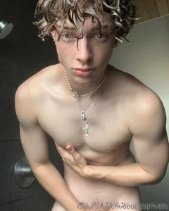 Bet you can t guess what i m thinking about right now wanna try