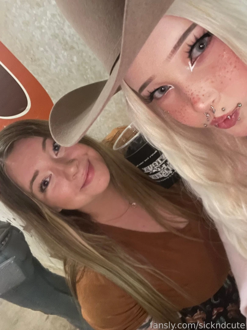 As some of u have seen im currently in texas stuck in a tiny apartment part 1 