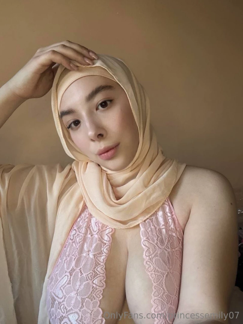 Blushing in pink today trying something a little different while part 1 