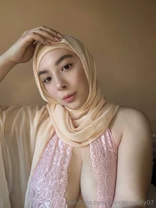 Blushing in pink today trying something a little different while part 1