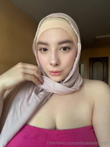 Do you prefer me more with the mouth covered or not covered part 1