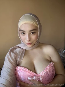 Feeling pretty in pink modest doesn t mean boring - sometimes the part 2