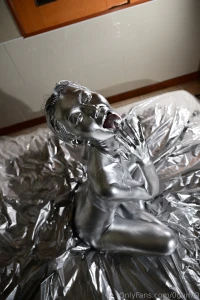 Silver gumi