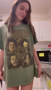 This shirt s riding up but i know you don t mind