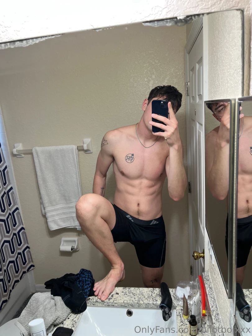 Took a mini vacation to florida between written exams for my flight part 8 