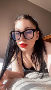 Dentro c qualcosa che non hai mai visto qualcosa che non hai mai