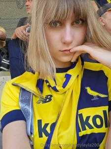 Ragazzi oggi sar allo stadio con amici per vedere il derby