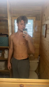 Just some mirror pics across the last 6 months part 4