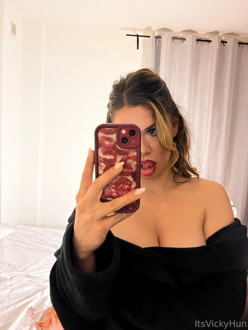 Sexy loungewear to relax and have a little fun come say hii 