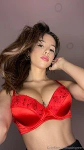 La chat aperta e io sono qui per te non lasciarmi sola scrivimi subito