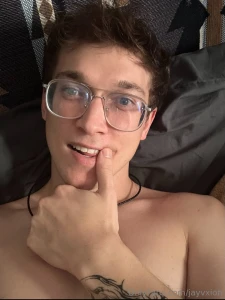 Hey guys i m new to of -send me ideas of what type of content you