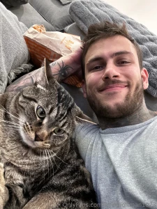 Some normal selfies of me i hope you guys have an amazing friday part 5