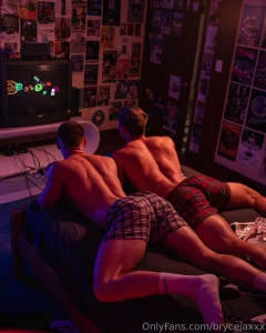 Game night photography by jake_od part 5