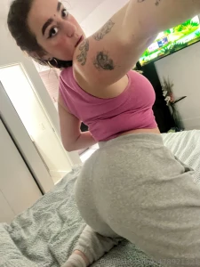 Took a cute selfie just for you should i send the one that s less safe