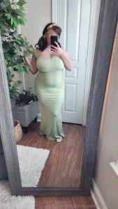 Would you breed me in this shade of green my bench would gladly host