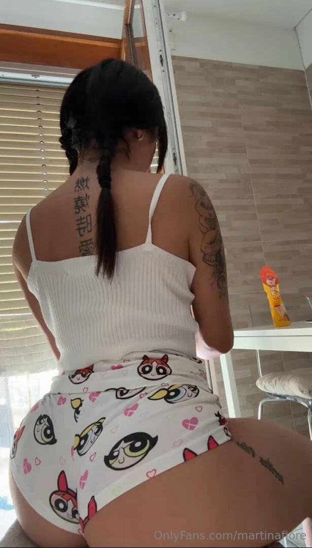 Il mio corpo ha imparato a desiderarti anche da lontano 