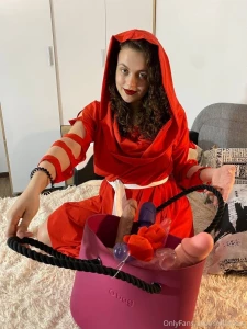 I can make awesome custom video with my toys special for you