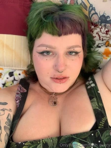 The face of a very very tipsy little fae out at faire part 1