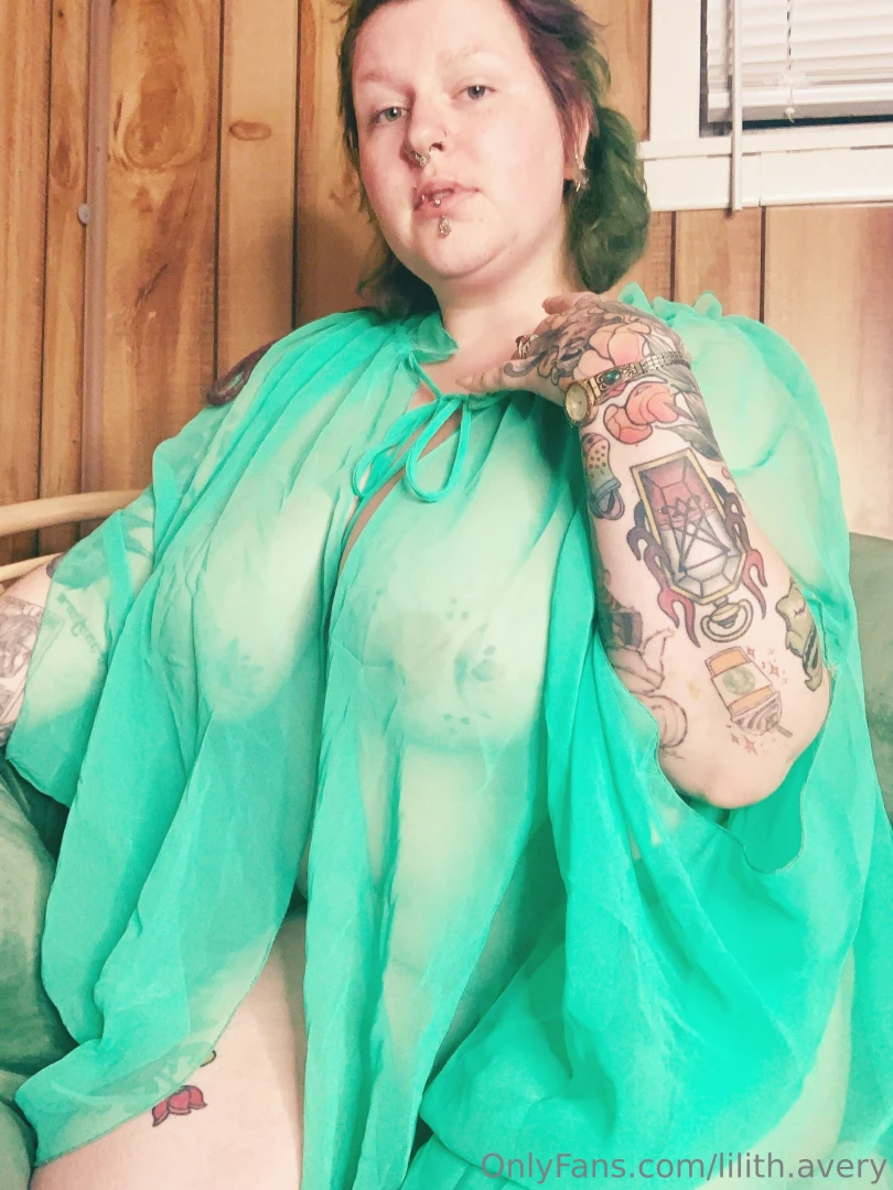 Hi loves sorry for being a little slow faire season is going on so i part 4 