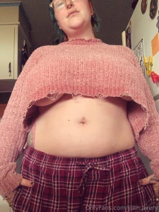 Why don t big girls wear crop tops this i wish i could lol but i can t part 1