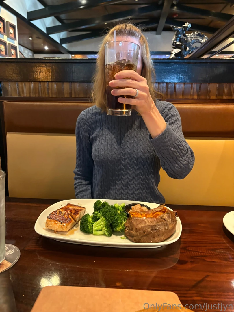 Happy friday let the weekend begin had a great lunch at longhorn 