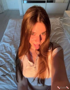 Bright sunshine makes me happy and i make you happy