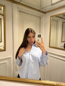 Does a striped shirt suit me