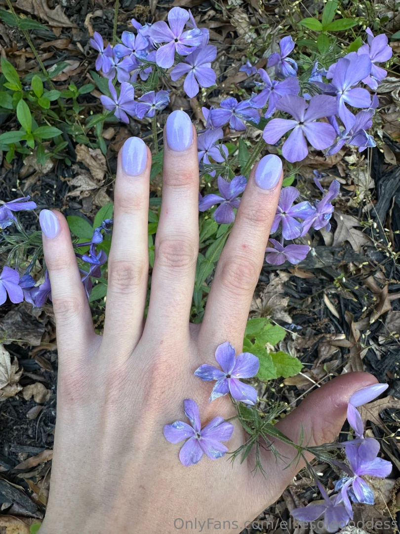 Fresh mani pedi to match the spring blooms part 3 