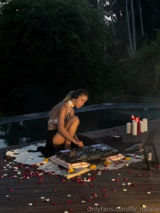 Siting at the console i feel the rhythm like a pulse