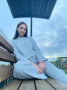 I decided to take a walk in such a cute and comfy outfit