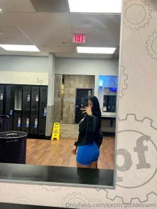 Should i post more booty pump gym pics part 3