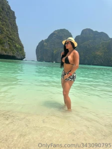 My tan s not the only thing glowing