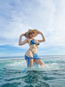 Wanna have some fun in the sun with me sub to https onlyfans com