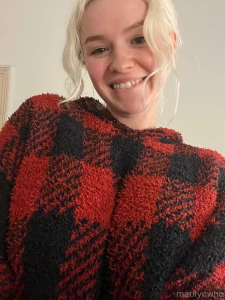 I m online babyyyy hehe did you miss me