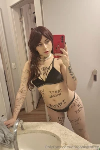 S-something happened with my body more bodywriting of course next set