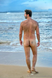 Nude scootin boogie more like