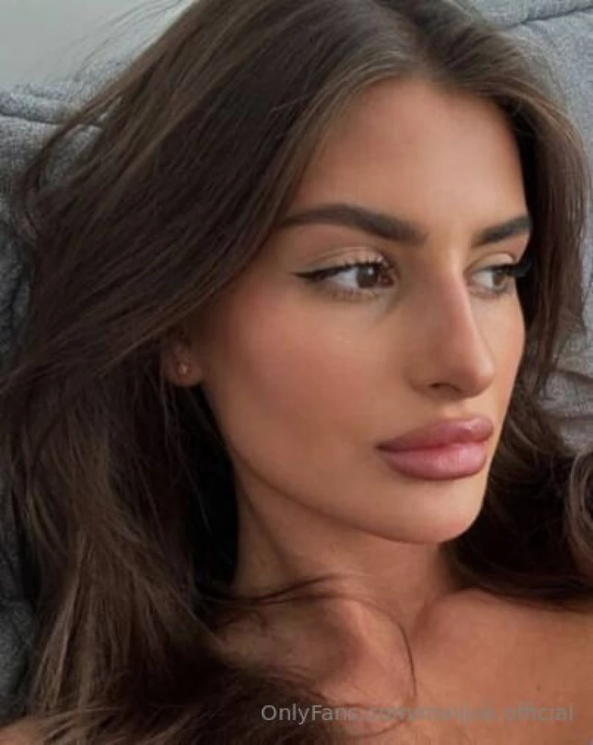My girlfriend wowtisha is a real nymphomaniac who enjoys being looked part 200 