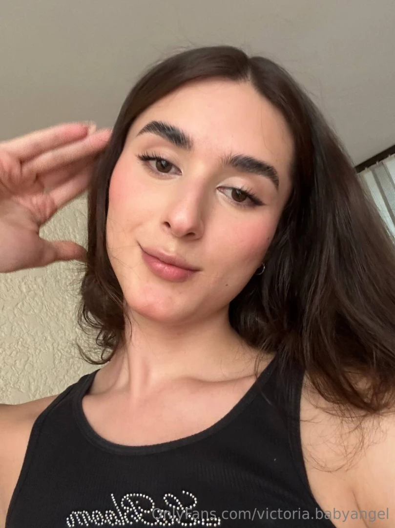 Can you come put some hickeys on this neck 