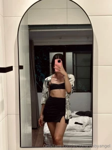 Going out to dinner can you buy me a drink baby i ll send you a selfie