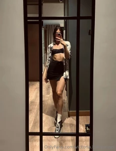 Little tipsyyyy send me a message if youre up