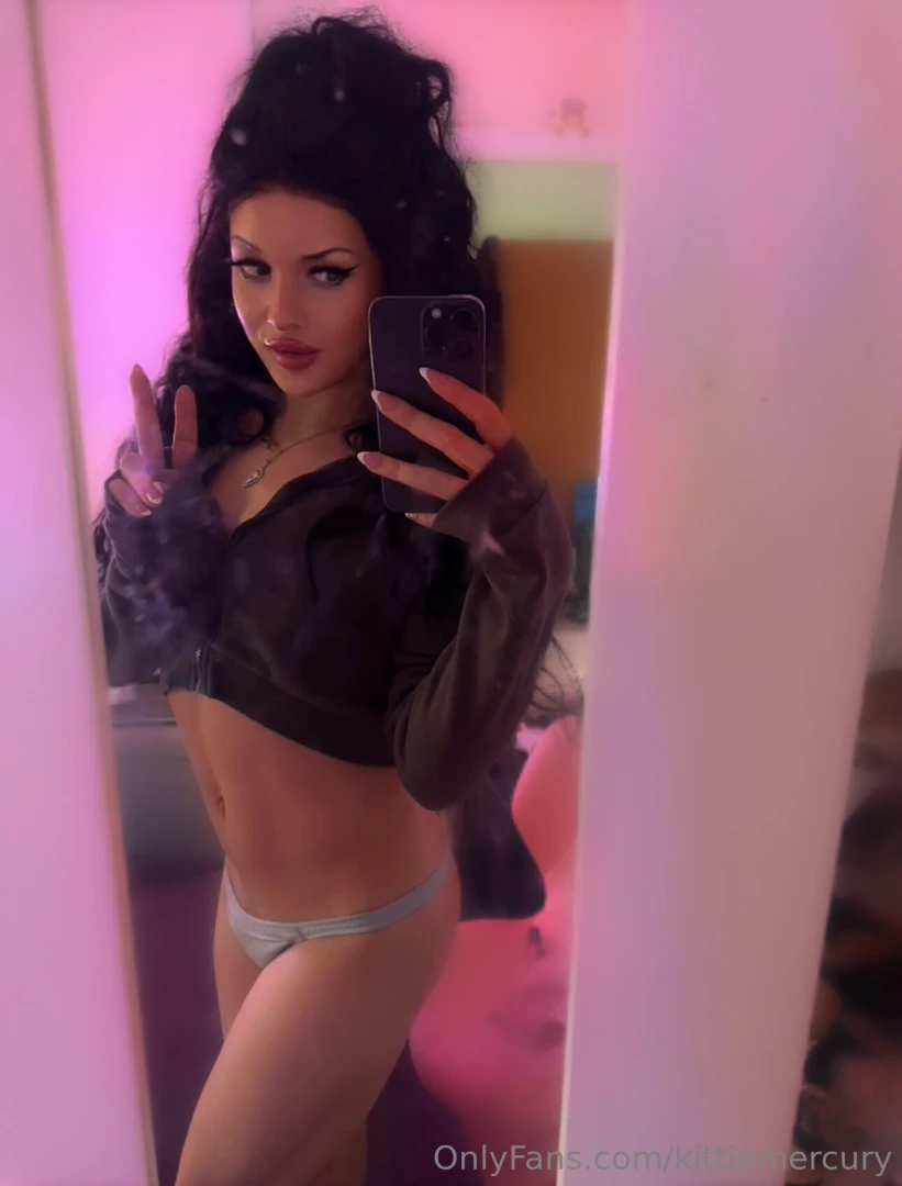 What do you think of when u see me 