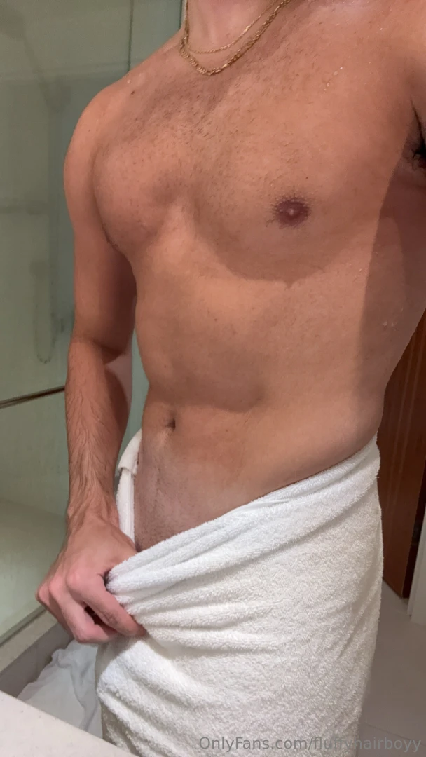 Fresh out the shower just a towel on think i should drop it 