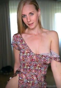 Undress me like your little present