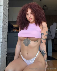 This hot thing ariadna_morales is waiting for you her pussy is very