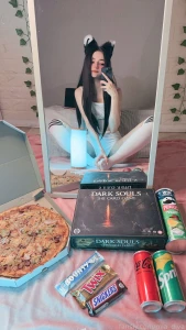 Today my bestie elena came to my house so we are having a pajama party part 1