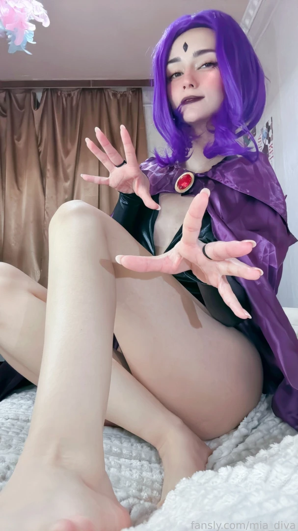 Picaboo since you all like raven cosplay and me too d here is some part 1 