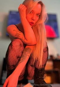 I like my butt in first picture part 1