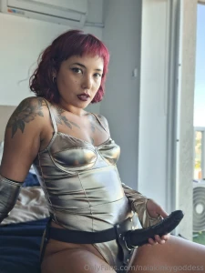 I know how to put you on your place with this massive cock i see you