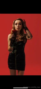 Rose are my favorite flower it always give a feeling of tenderness and